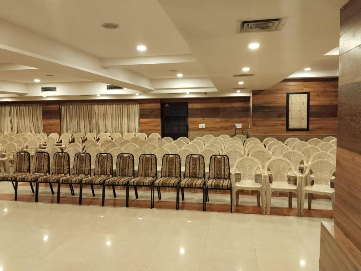 Hotel Mayas Tiruchirappalli Luaran gambar